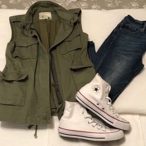 VICI Cargo Army Green Vest